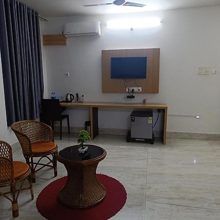 Hotel Mirana غاواهاتي المظهر الخارجي الصورة