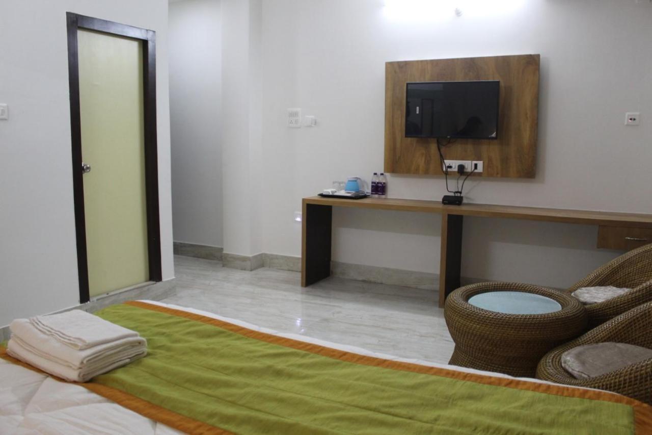 Hotel Mirana غاواهاتي المظهر الخارجي الصورة